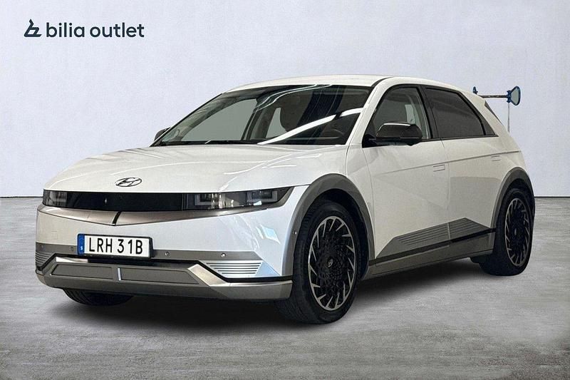 Vit Begagnad 2021 Hyundai Ioniq 5 Advanced SUV | 319 900 kr (Marknadspris) - Bild 1/3