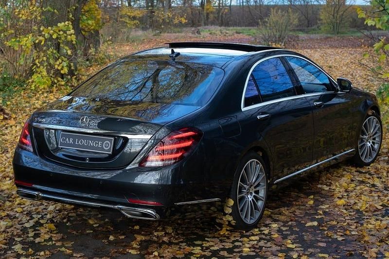 Begagnad Mercedes S560 AMG 469 HK (344 kW) 2018 Svart (magnetitsvart metallic) Sedan