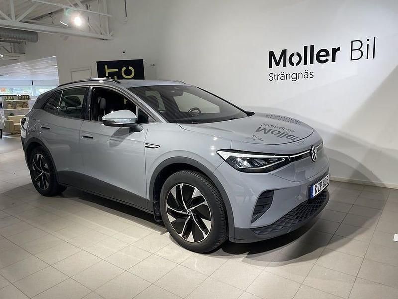 Grå (moonstone grey) Begagnad 2023 VW ID.4 Pro Performance SUV | 329 900 kr (Marknadspris) - Bild 1/4