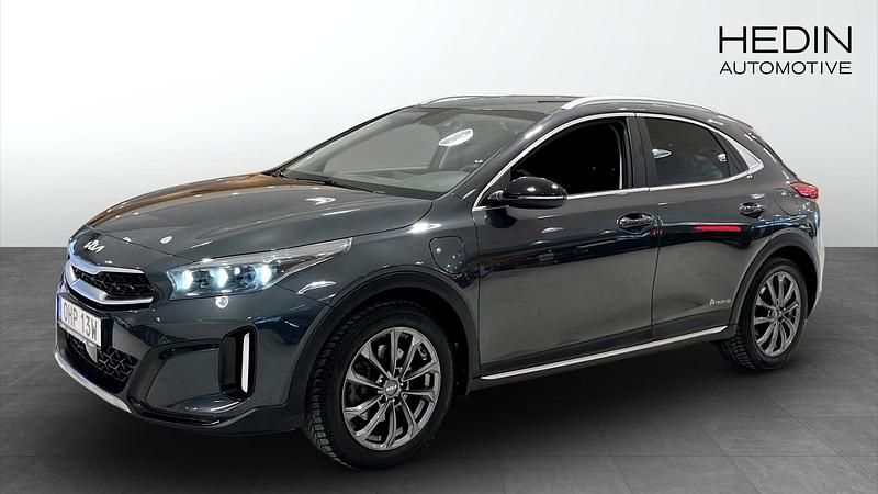 Svart Begagnad 2022 Kia XCeed Advance SUV | 259 900 kr (Marknadspris) - Bild 1/4