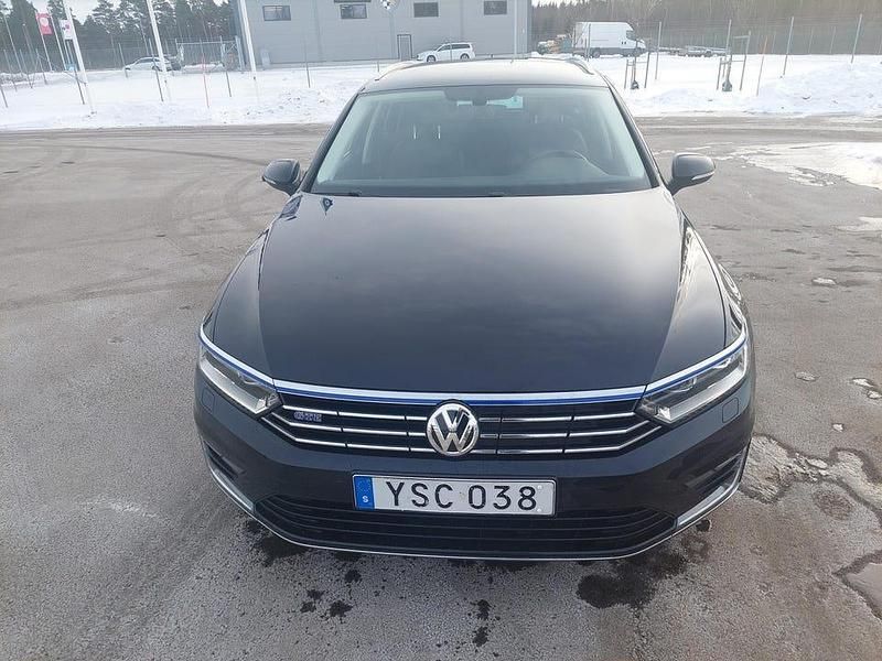 Begagnad VW Passat GTE 218 HK (160 kW) 2018 Kombi