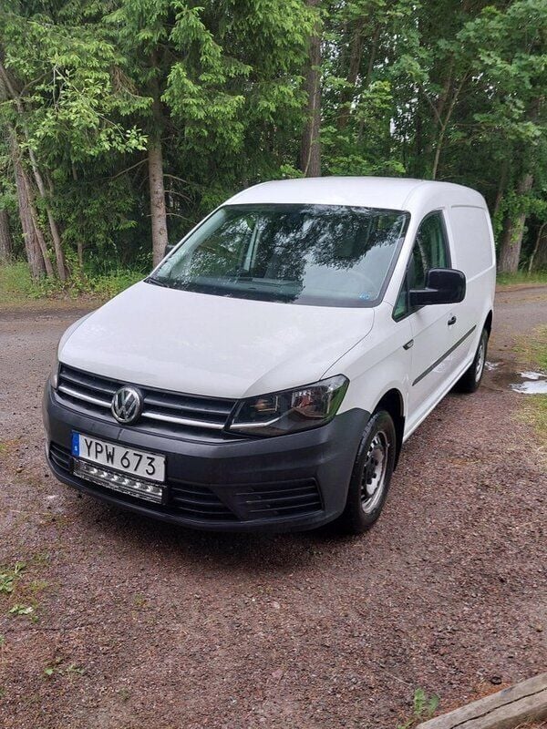 Vit Begagnad 2019 VW Caddy Maxi Minibuss | 131 000 kr (Bra pris) - Bild 1/4