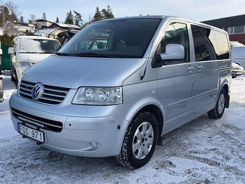 Begagnad VW Multivan Comfortline 174 HK (127 kW) 2008 Silver