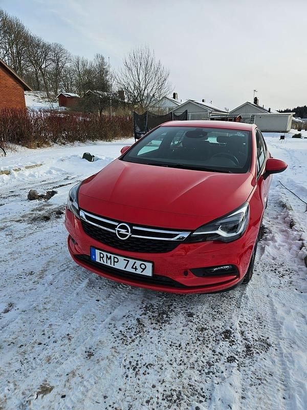Begagnad Opel Astra 125 HK (91 kW) 2017
