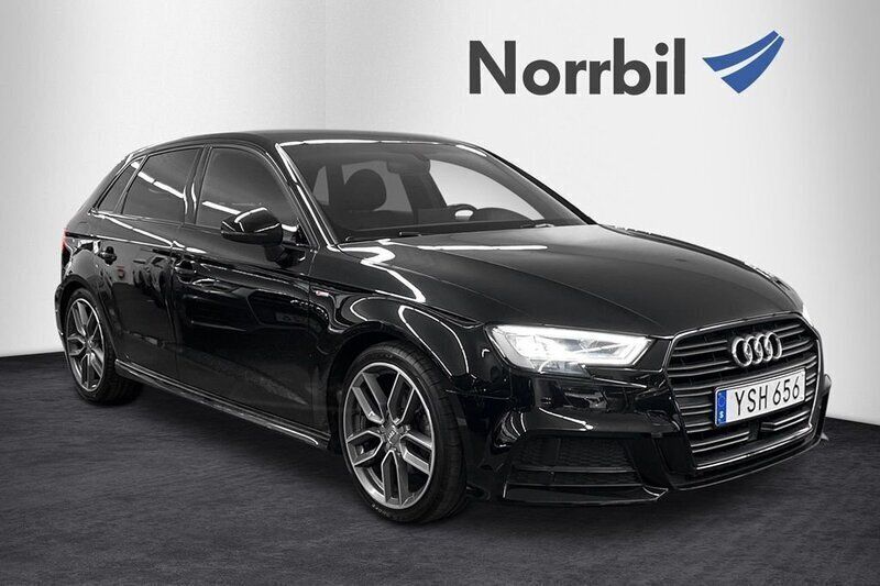 Svart Begagnad 2018 Audi A3 Sportback S-Line Halvkombi | 189 000 kr (Lite dyr) - Bild 1/4