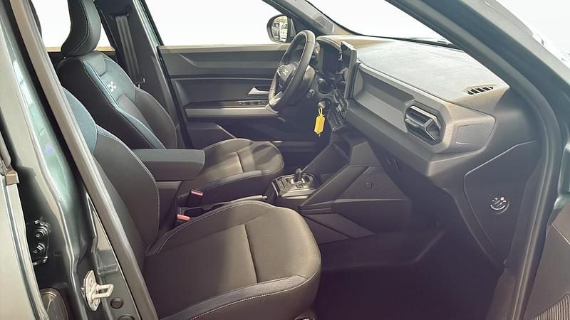 Ny Dacia Duster Expression 2026 Halvkombi