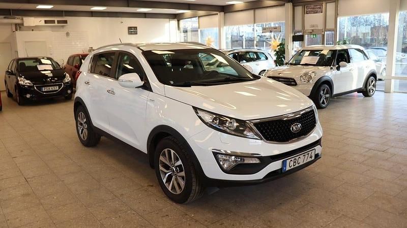 Vit Begagnad 2014 Kia Sportage Comfort SUV | 89 900 kr (Marknadspris) - Bild 1/4
