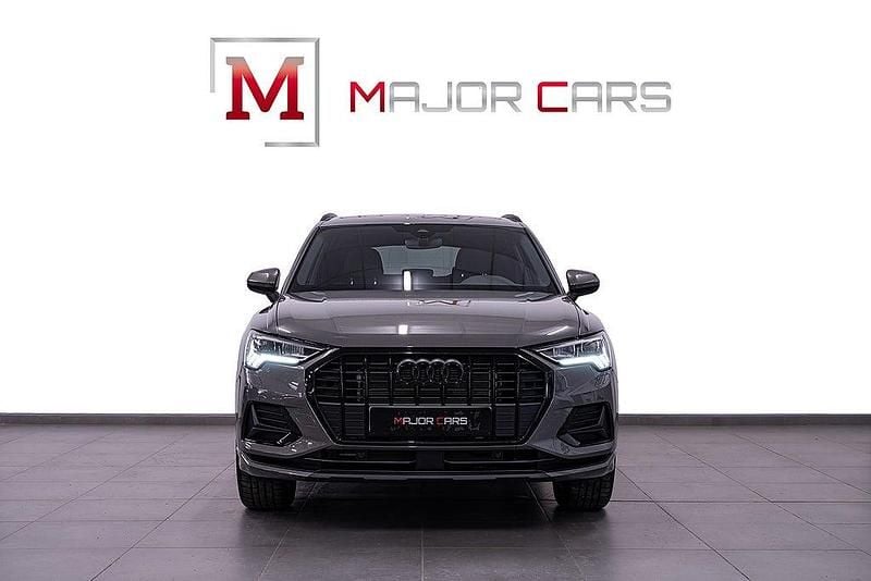 Begagnad Audi Q3 Advanced Plus 150 HK (110 kW) 2024 Grå SUV