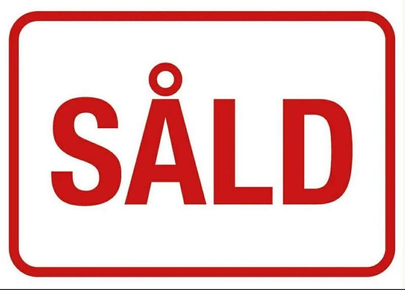 Grå Begagnad 2013 Volvo V40 Summum Kombi | 99 900 kr (Marknadspris) - Bild 1/4