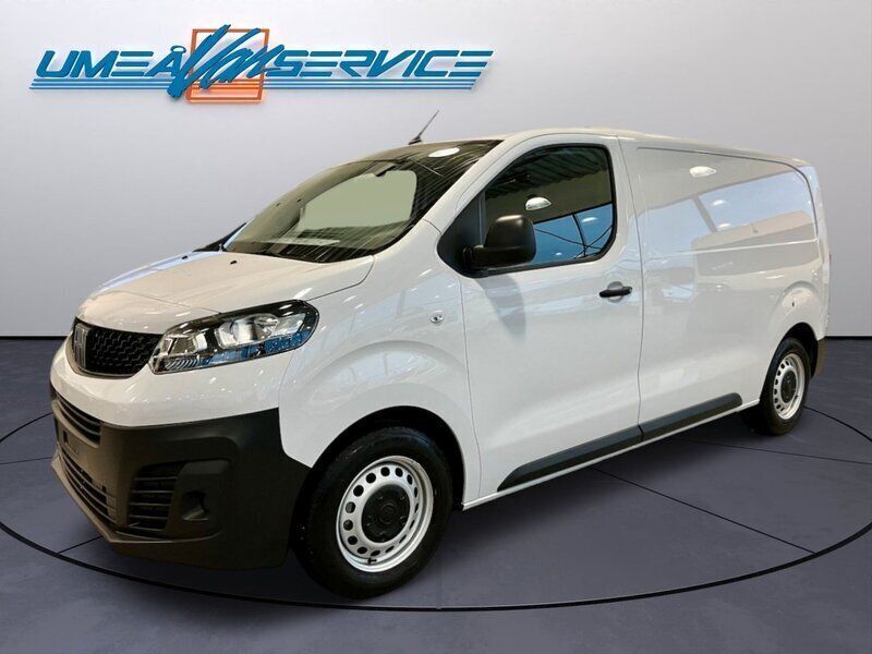 Vit Begagnad 2023 Fiat Scudo Minibuss | 373 750 kr (Superpris) - Bild 1/3