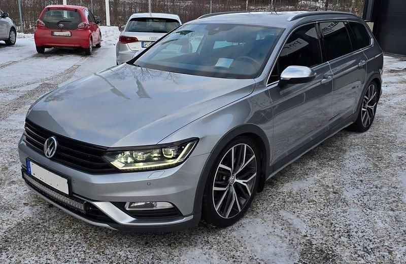 Begagnad VW Passat Alltrack 240 HK (176 kW) 2019 Kombi
