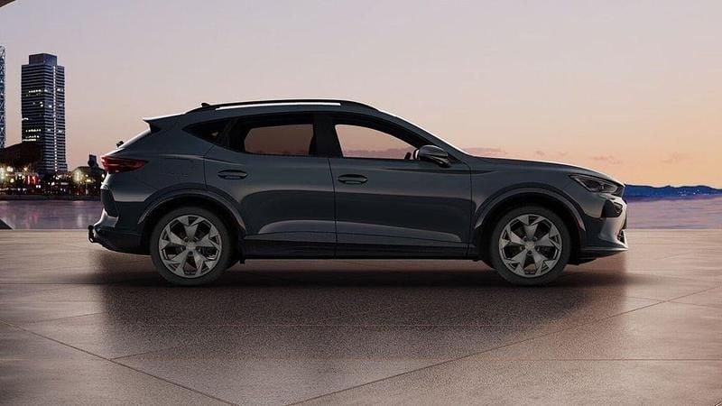 Blå (fiord blue) Ny 2025 Cupra Formentor SUV | 369 900 kr (Bra pris) - Bild 1/4