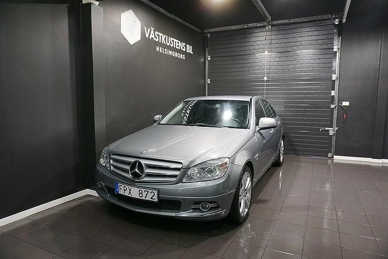 Grå Begagnad 2007 Mercedes C220 Avantgarde Sedan | 64 900 kr (Marknadspris) - Bild 1/4