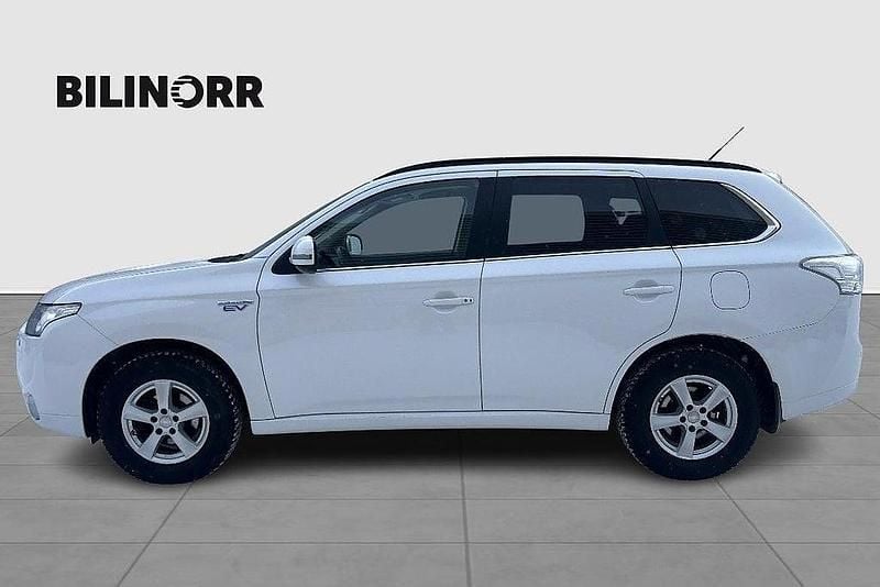 Begagnad Mitsubishi Outlander P-HEV 121 HK (88 kW) 2014 Vit SUV