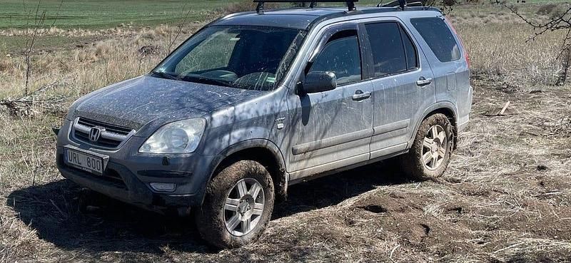 Begagnad 2004 Honda CR-V SUV | 45 500 kr (Dyr) - Bild 1/4