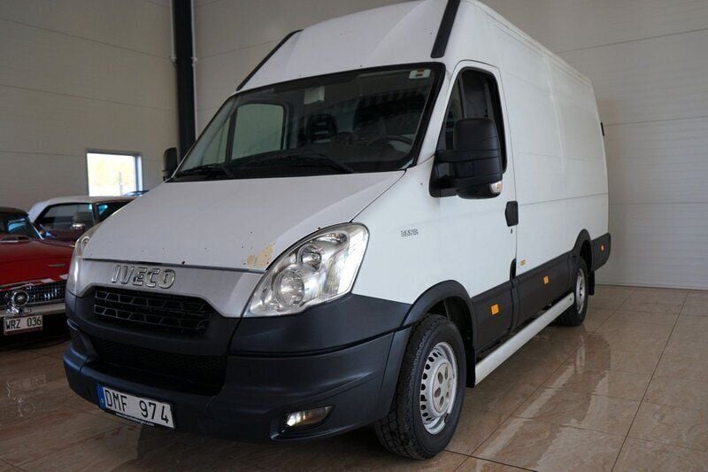 Vit Begagnad 2013 Iveco Daily Van | 79 500 kr (Superpris) - Bild 1/4