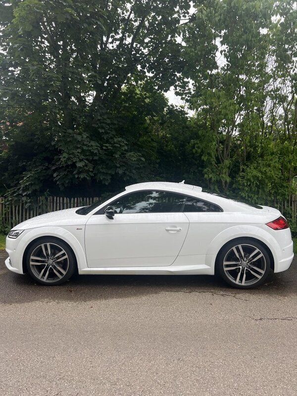 Vit Begagnad 2018 Audi TT Sportkupé | 245 000 kr (Marknadspris) - Bild 1/1