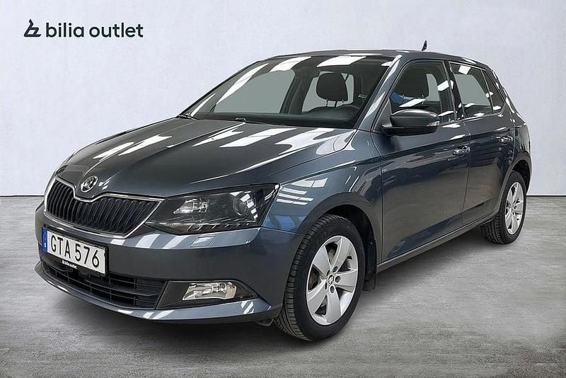 Grå Begagnad 2015 Skoda Fabia Style Halvkombi | 139 900 kr (Marknadspris) - Bild 1/3