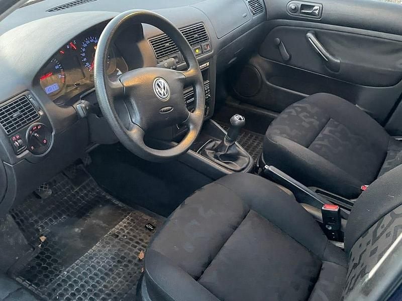 Begagnad VW Golf IV 101 HK (74 kW) 2000