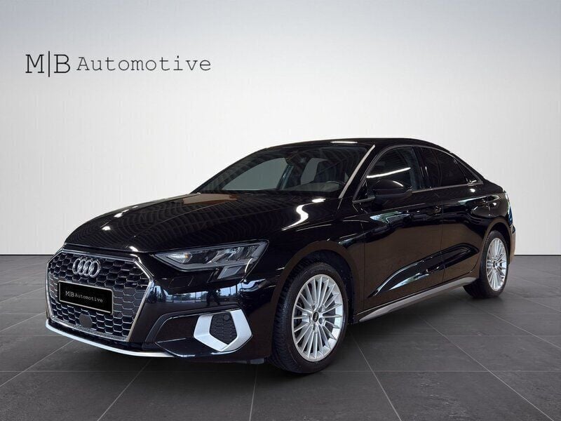 Svart Begagnad 2021 Audi A3 Proline Sedan | 244 900 kr (Marknadspris) - Bild 1/4