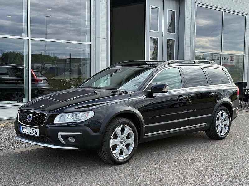 Svart Begagnad 2016 Volvo XC70 Standard SUV | 229 800 kr (Marknadspris) - Bild 1/4