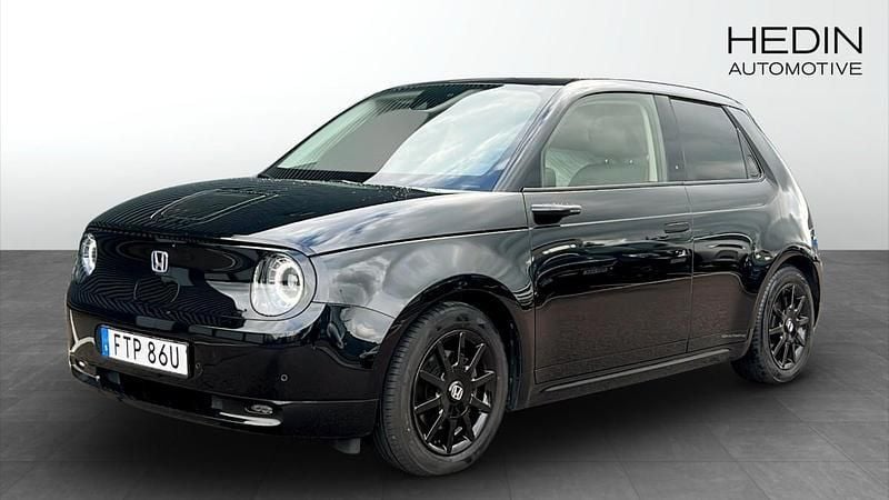 Begagnad 2021 Honda e Halvkombi | 199 900 kr (Marknadspris) - Bild 1/4