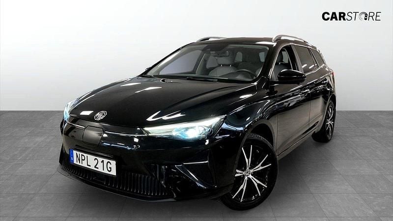 Svart (black) Begagnad 2022 MG MG5 EV Luxury Kombi | 219 900 kr (Marknadspris) - Bild 1/4