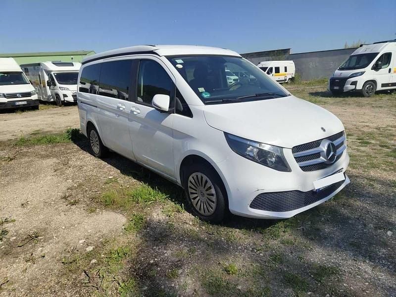 Vit Begagnad 2022 Mercedes V220 Marco Polo Minibuss | 609 098 kr - Bild 1/4