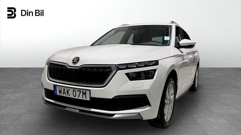 Candy white Begagnad 2023 Skoda Kamiq Adventure SUV | 246 900 kr (Marknadspris) - Bild 1/4