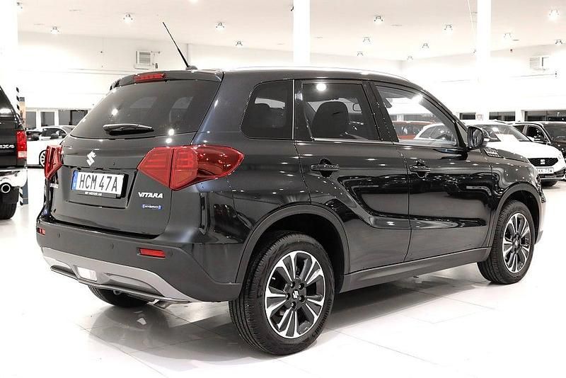 Begagnad Suzuki Vitara 116 HK (85 kW) 2024 Svart SUV