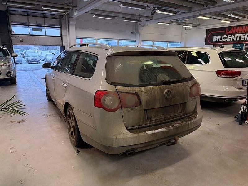 Begagnad VW Passat Sportline 140 HK (102 kW) 2008 Silver metallic Kombi