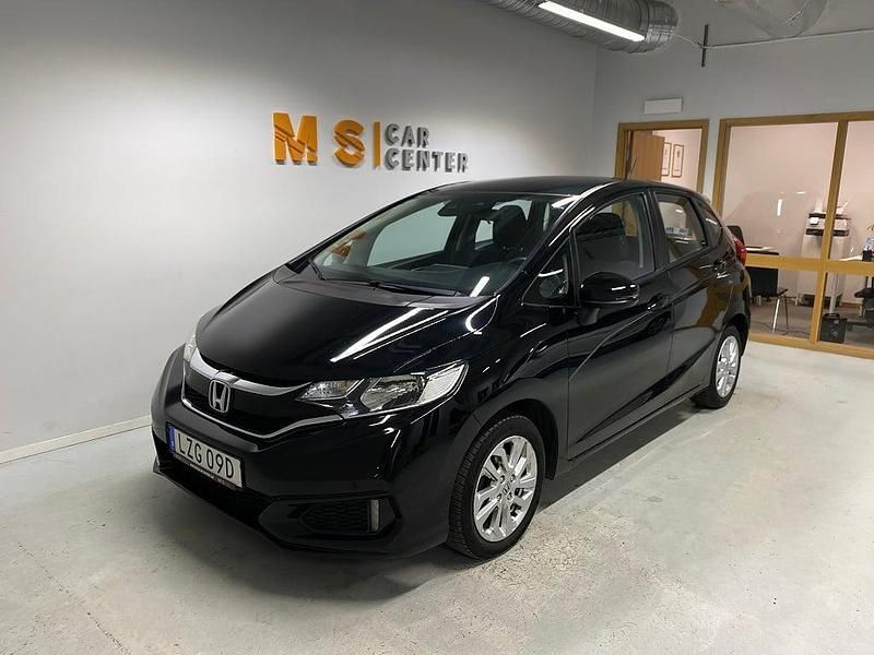 Begagnad Honda Jazz 102 HK (75 kW) 2019 Svart Halvkombi