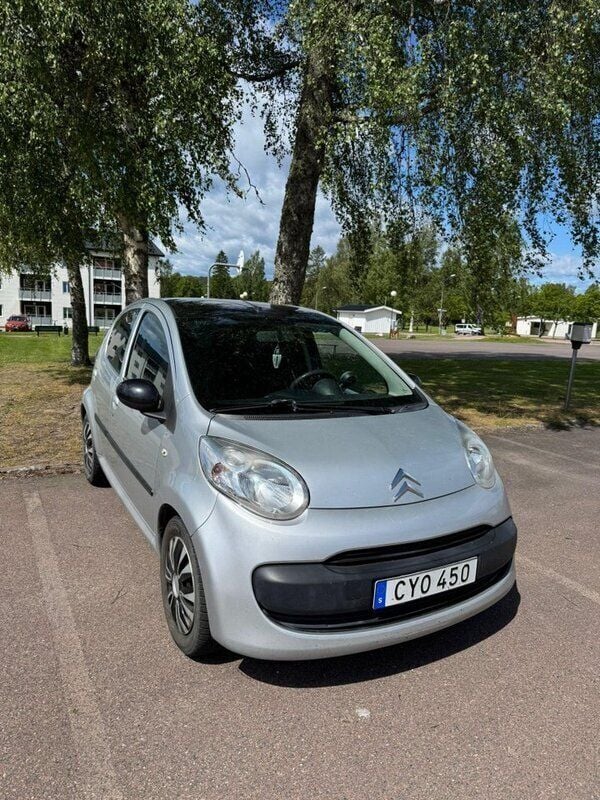 Silver Begagnad 2008 Citroën C1 Halvkombi | 19 000 kr (Marknadspris) - Bild 1/4