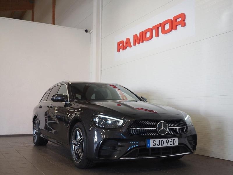 Grå (grå metallic) Begagnad 2020 Mercedes E300 Premium Kombi | 389 900 kr (Lite dyr) - Bild 1/3