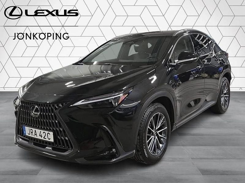 Svart Begagnad 2023 Lexus NX350h Executive Line SUV | 499 900 kr (Marknadspris) - Bild 1/4