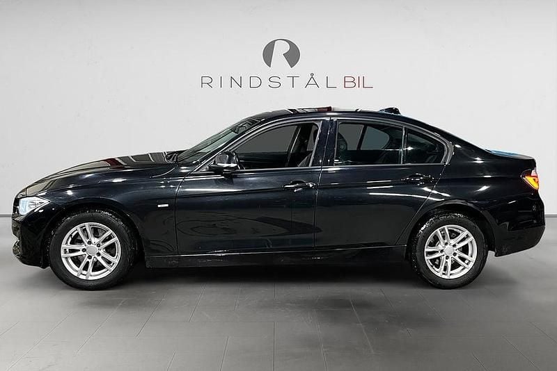 Begagnad BMW 320 184 HK (135 kW) 2014 Svart Sedan