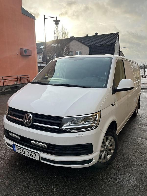 Begagnad 2017 VW Transporter Van | 155 000 kr (Superpris) - Bild 1/4