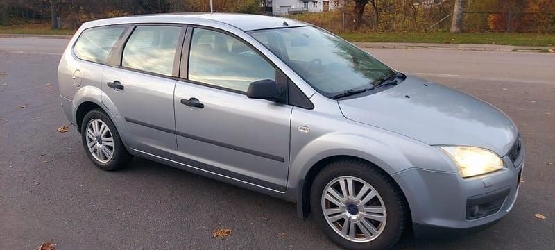 Begagnad 2006 Ford Focus Kombi | 14 900 kr (Bra pris) - Bild 1/4