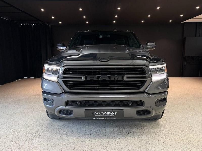 Begagnad Dodge Ram 394 HK (289 kW) 2019 Gråmetallic