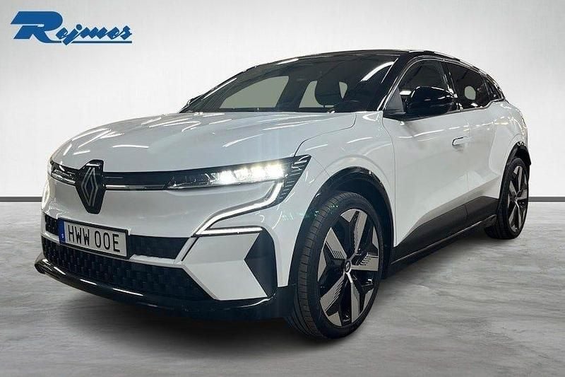 Vit glacier/svart tak Begagnad 2022 Renault Mégane Techno Kombi | 279 800 kr (Lite dyr) - Bild 1/4