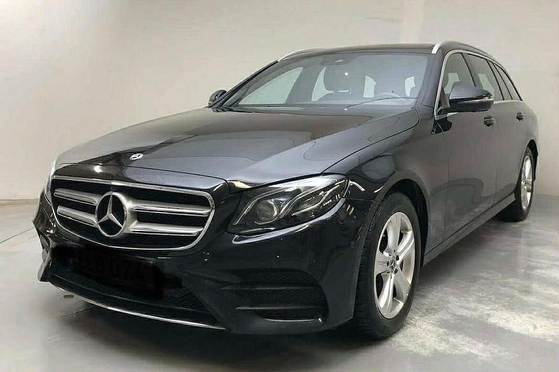 Begagnad Mercedes E220 Premium Plus 194 HK (142 kW) 2018