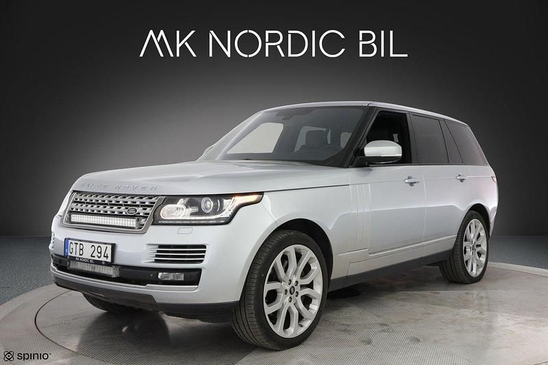 Grå Begagnad 2013 Land Rover Range Rover Vogue SUV | 329 000 kr (Lite dyr) - Bild 1/4