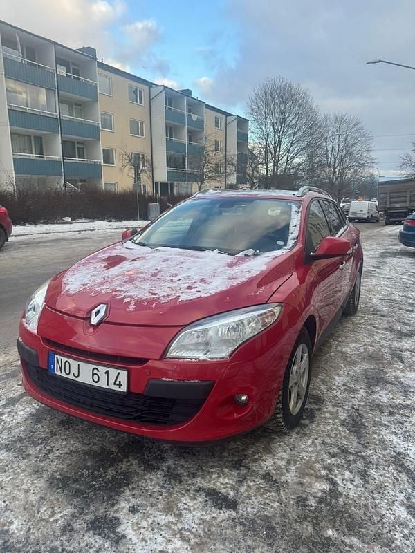 Begagnad 2010 Renault Mégane III | 38 000 kr (Marknadspris) - Bild 1/4
