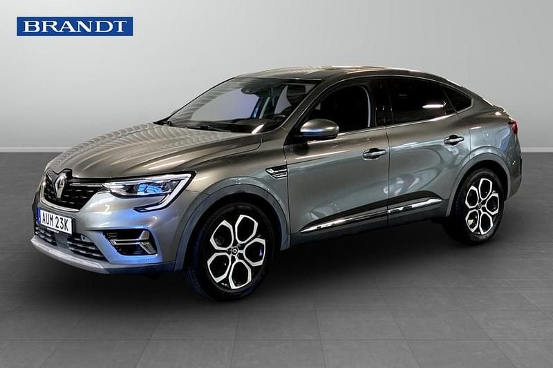 Grå Begagnad 2022 Renault Arkana Intens SUV | 224 900 kr (Marknadspris) - Bild 1/3