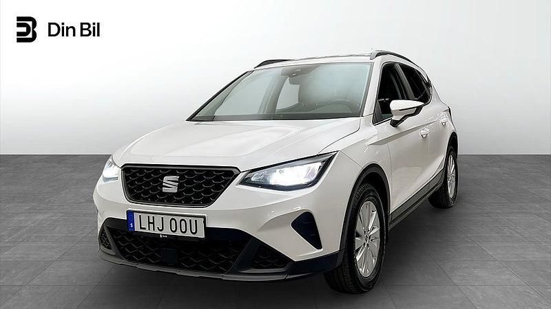 Candy white Begagnad 2022 Seat Arona Style SUV | 187 900 kr (Marknadspris) - Bild 1/4