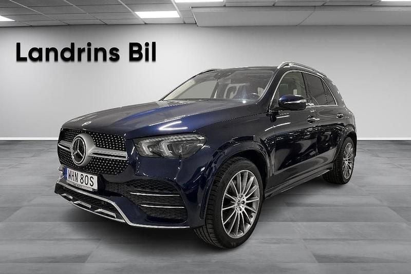 Mörkblå Begagnad 2019 Mercedes GLE300 AMG line SUV | 549 900 kr - Bild 1/4