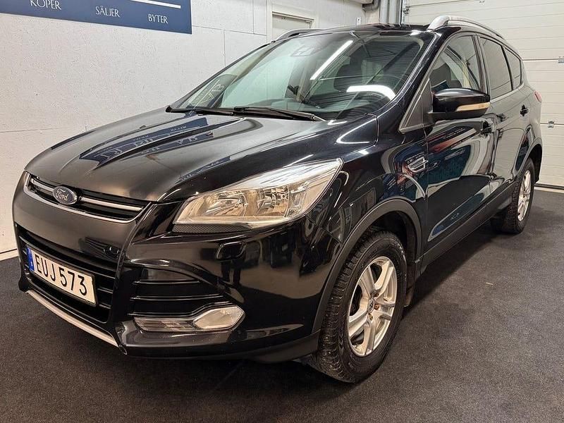 Begagnad Ford Kuga Titanium 150 HK (110 kW) 2016 Svart SUV