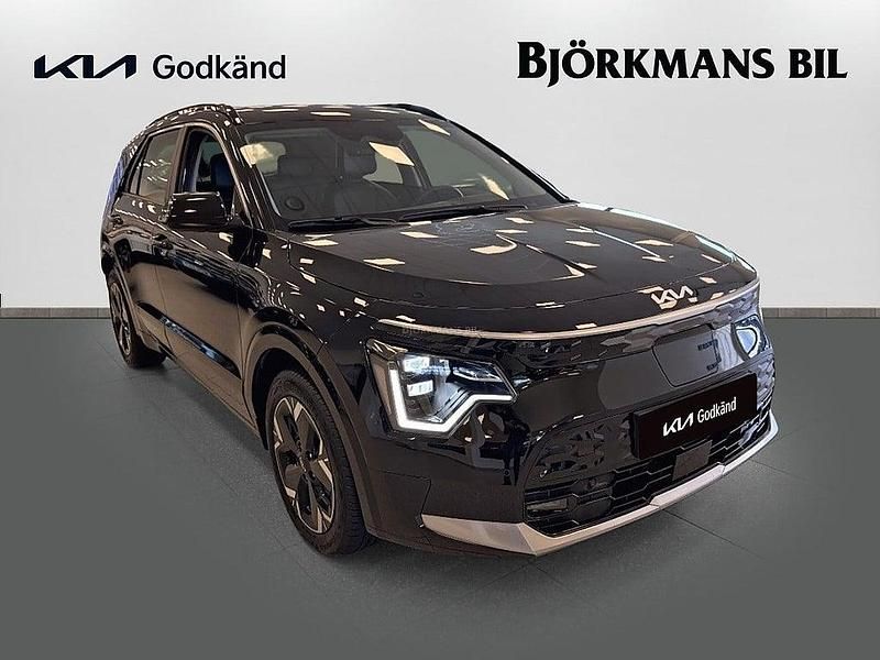 Begagnad Kia Niro 2023 Svart SUV