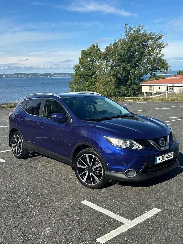 Blå Begagnad 2015 Nissan Qashqai SUV | 115 000 kr (Marknadspris) - Bild 1/4