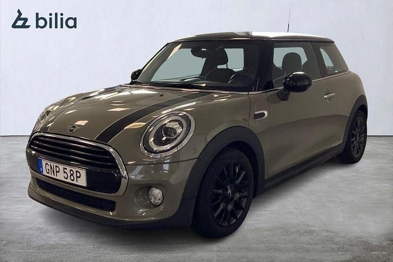 Grå Begagnad 2019 Mini Cooper Pepper Halvkombi | 139 900 kr (Bra pris) - Bild 1/3
